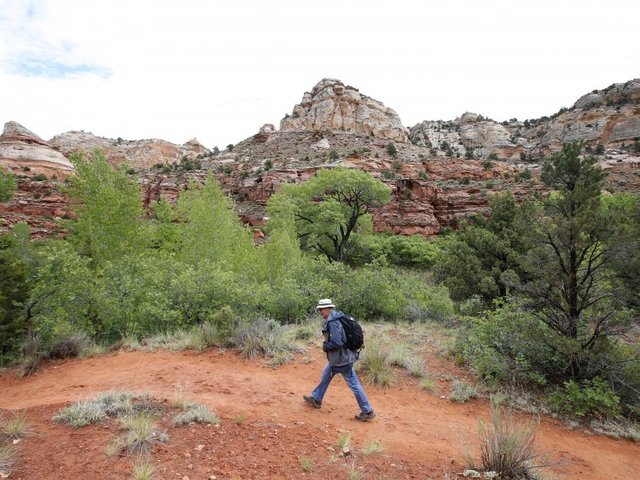 Interior chief urges shrinking four national monuments in west Interior chief urges shrinking four national monuments in west