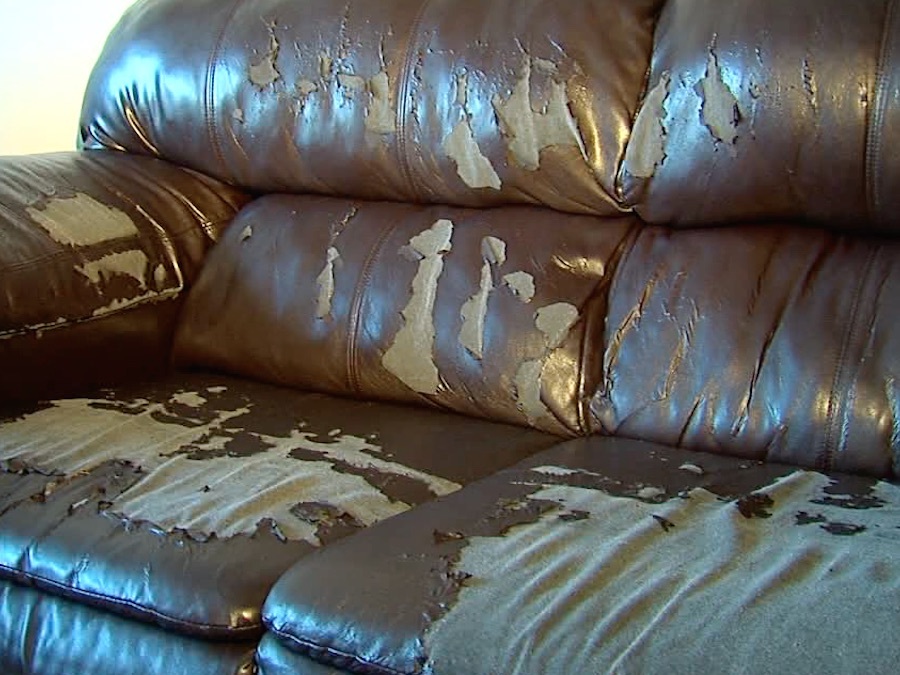 Woman S Leather Couch Ls Apart After 3 Years Wmar2news