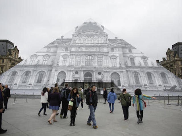 Seine still rising in Paris as streets flood