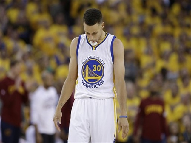 Draymond-less Warriors overwhelmed by Cavaliers in Game 5