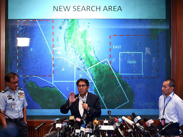 MH370 families plan private search for missing plane