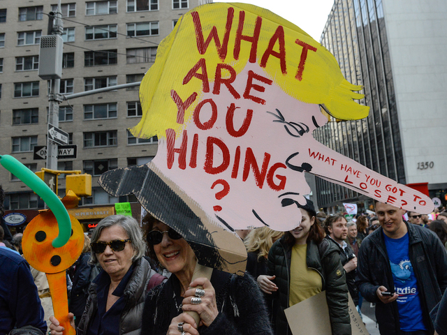 Pro-Trump, anti-Trump protesters collide in Berkeley; 13 arrested