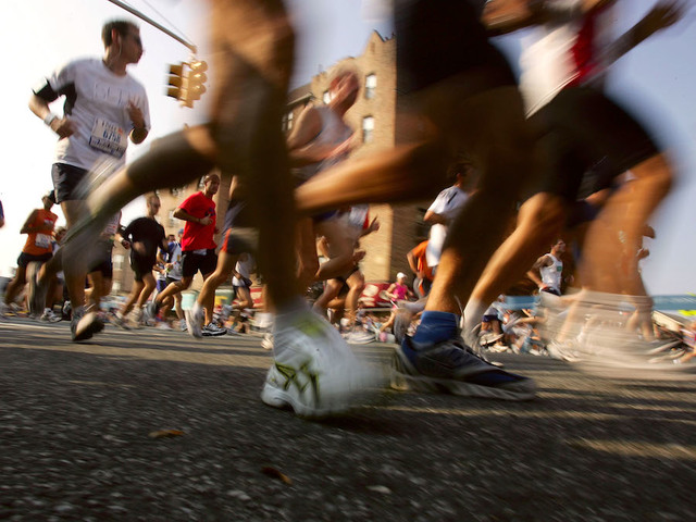 Runner completes marathon in 2 hours 24 seconds