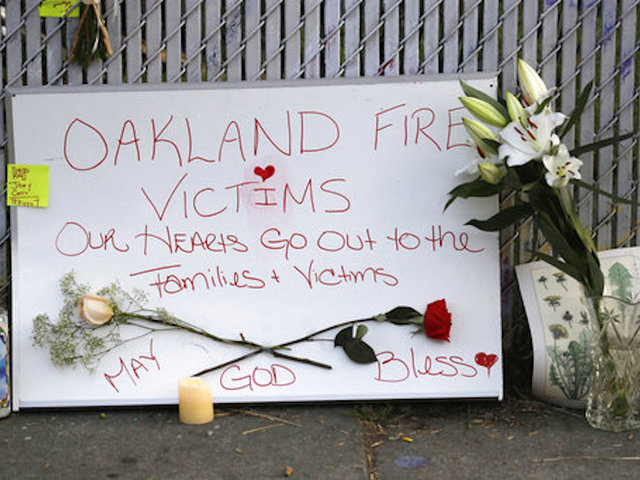2 arrested for involuntary manslaughter in Oakland warehouse fire