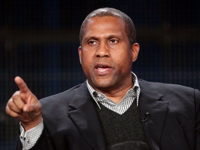 Tavis Smiley says Tavis Smiley says