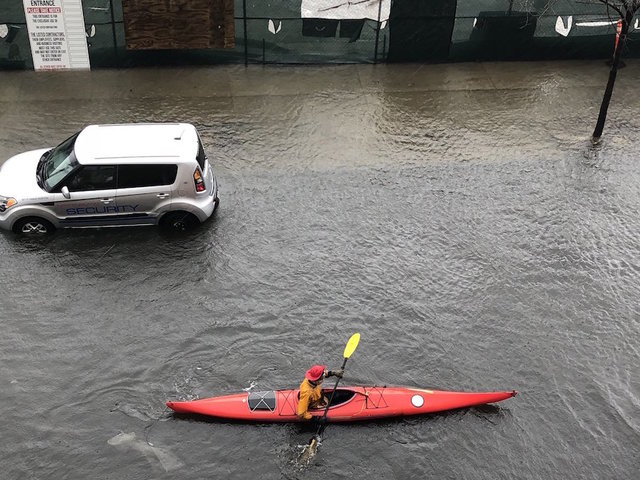 'Bomb cyclone': Thousands of flights and trains canceled while some on east coast lose power